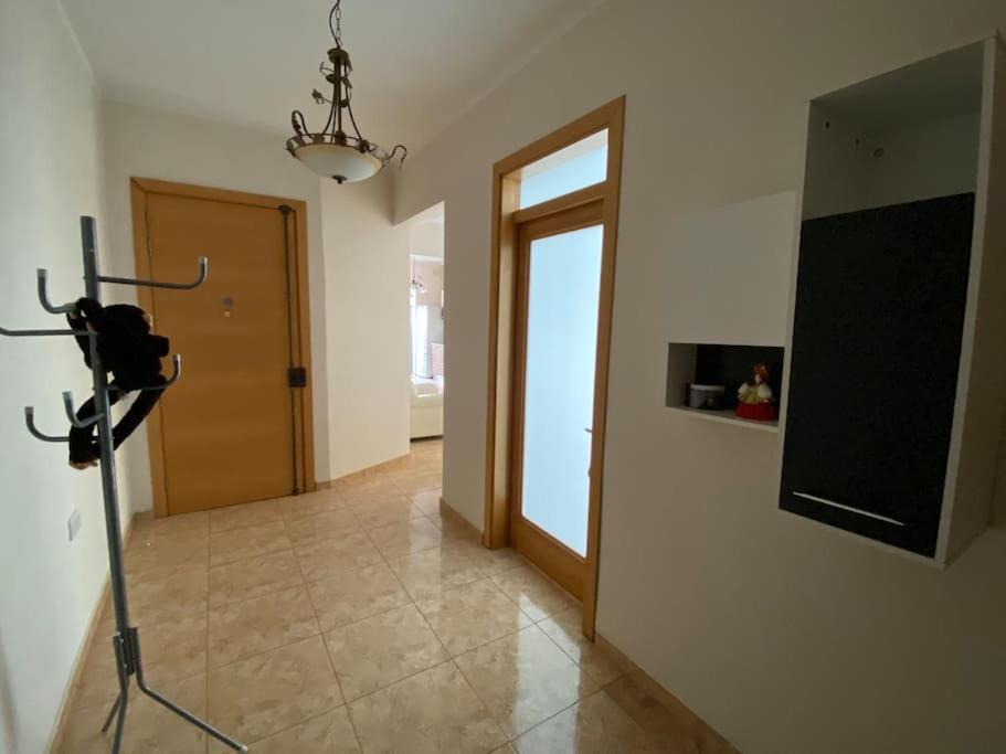 May Flower: Modern Flat Close To Airport/Bus Stops Tarxien Экстерьер фото