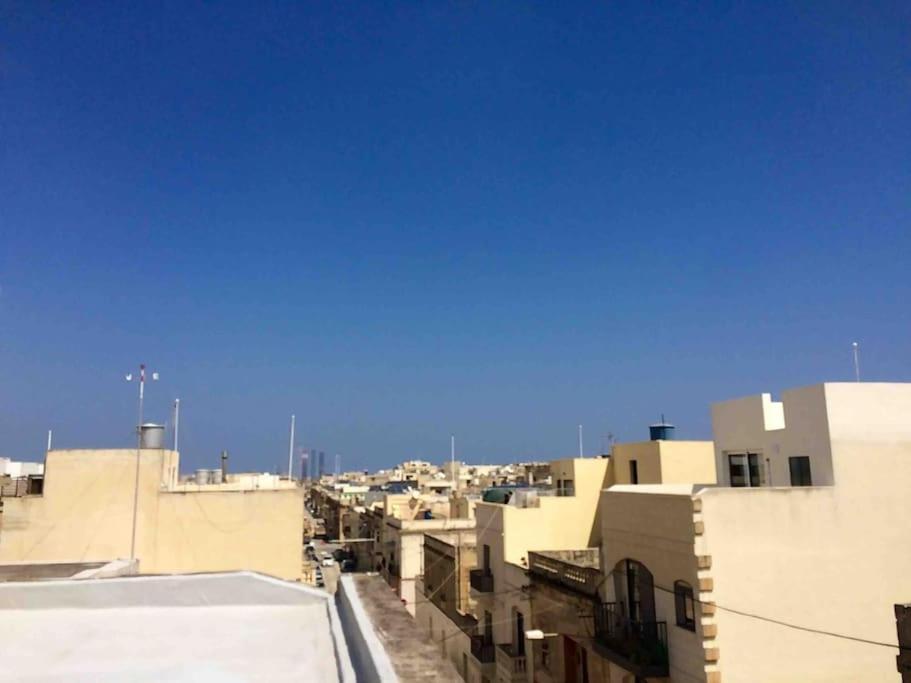 May Flower: Modern Flat Close To Airport/Bus Stops Tarxien Экстерьер фото